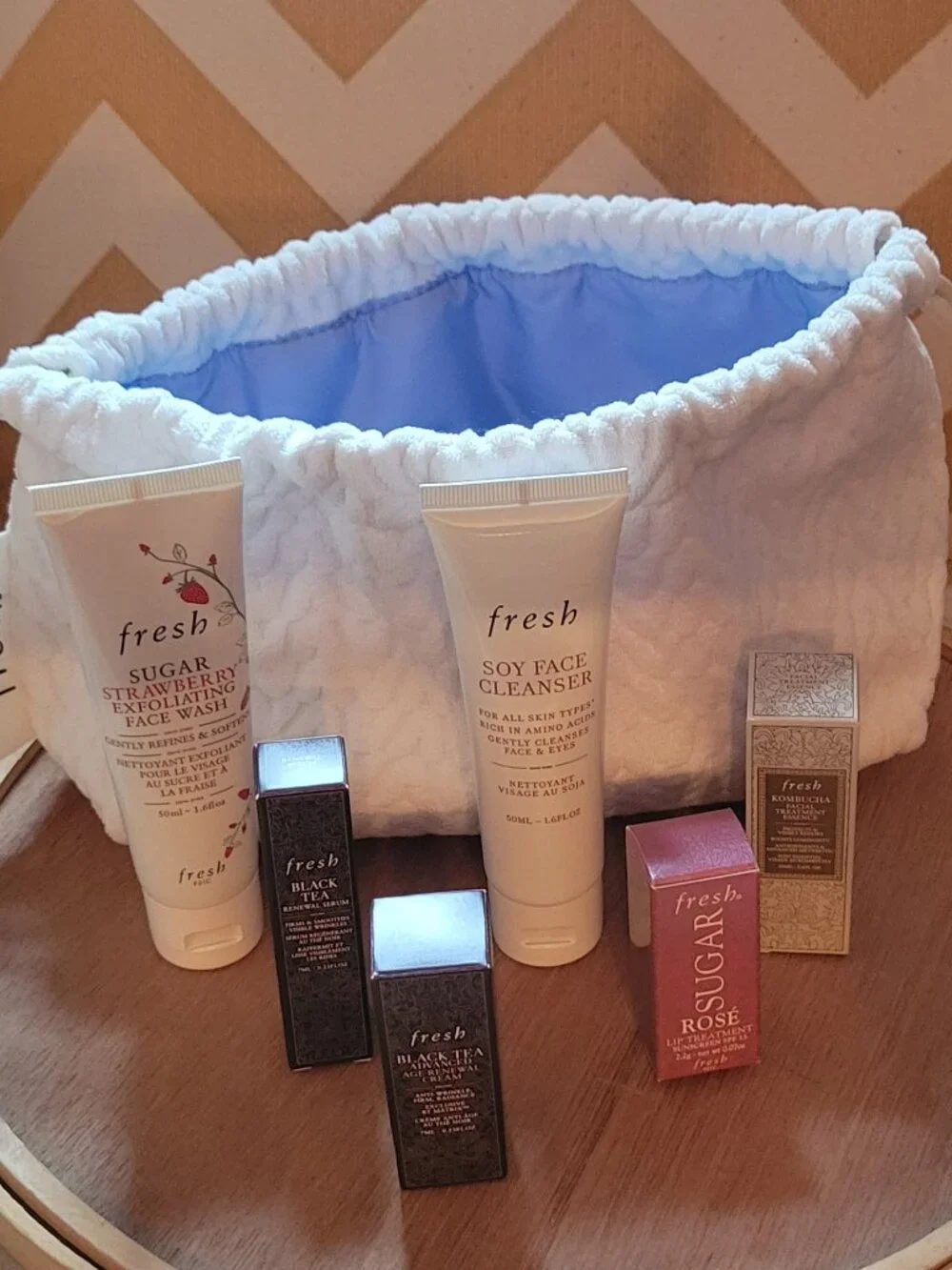 Assorted Fresh Skincare Products w/Branded Bag